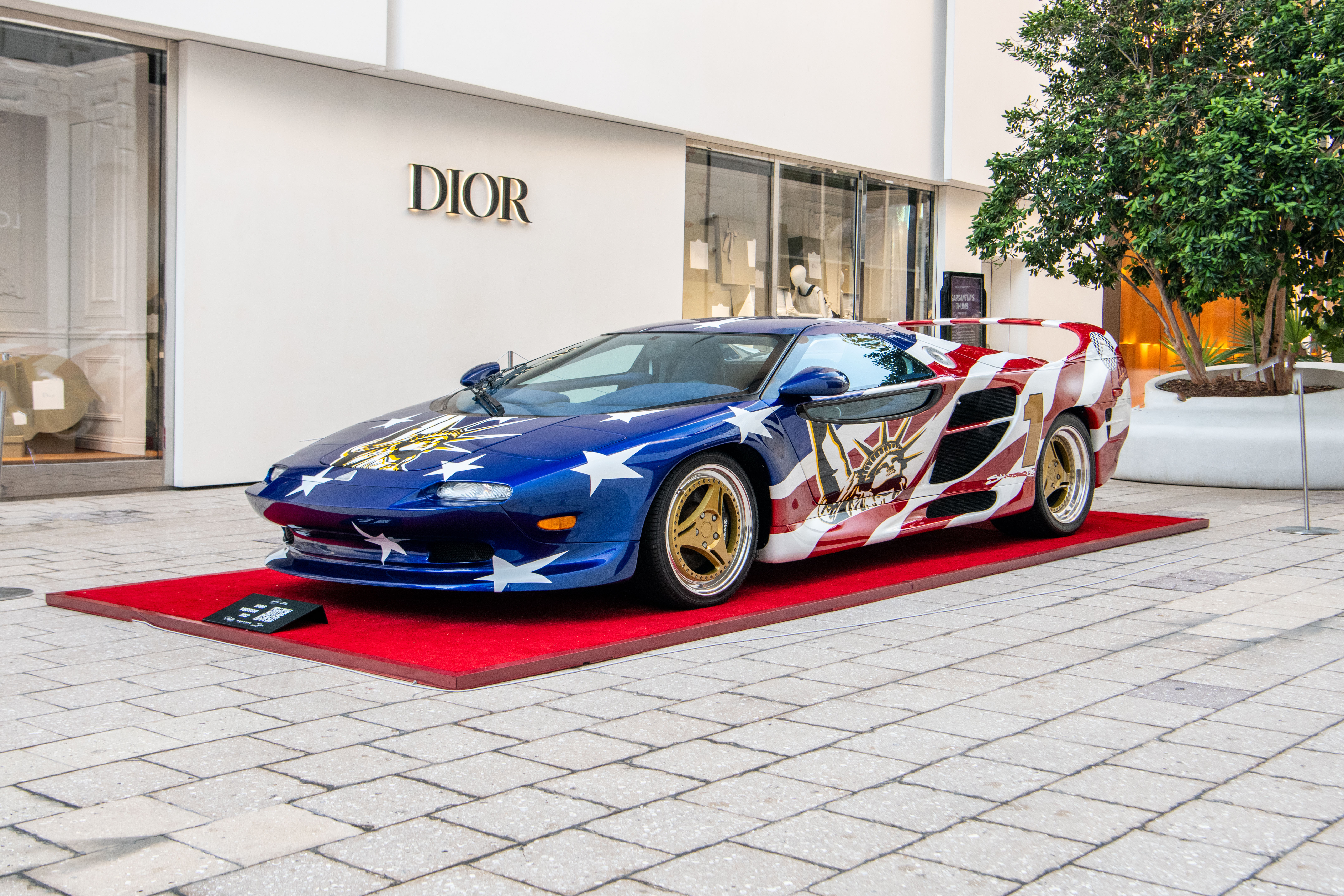 Miami Design District - Vector M12