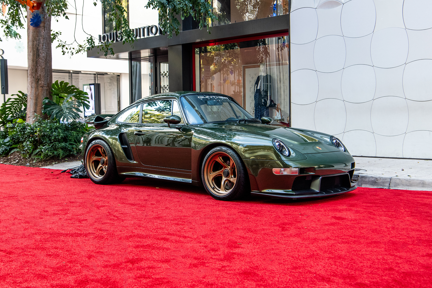 Porsche 911 Remastered by Gunther Werks, 1995